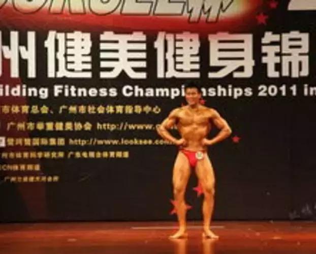 "健身6年活出中國男人風，肌肉滿屏溢出雄性荷爾蒙！"