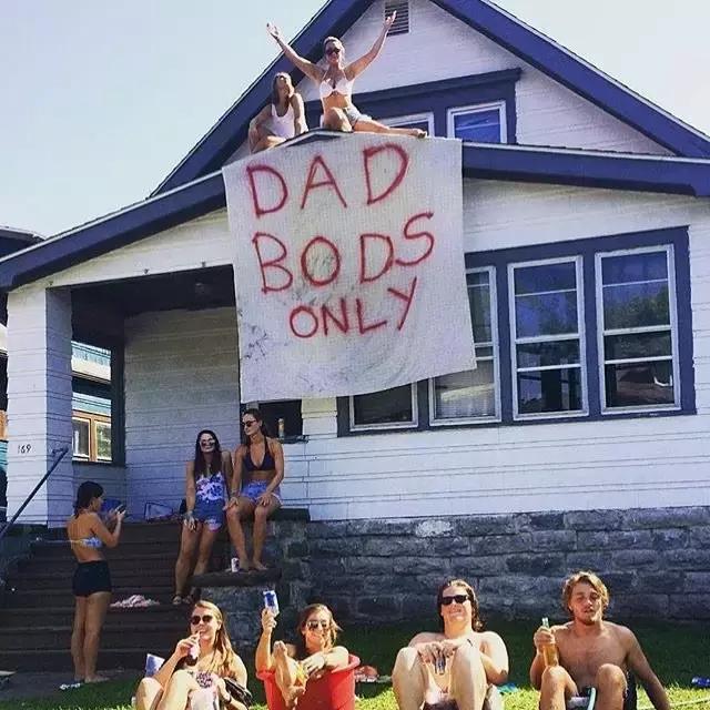 人魚線已經OUT了！現在最流行Dad Bod!