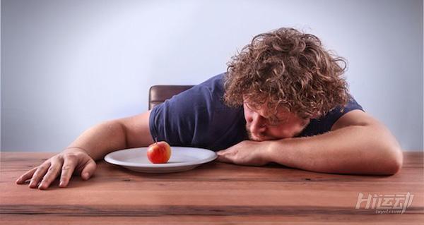 你還敢再節食減肥嗎？看看不吃晚餐的5個生理反應