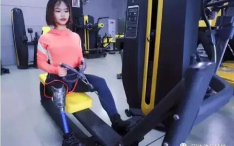 這個穿短裙的姑娘，能讓全世界尖叫！