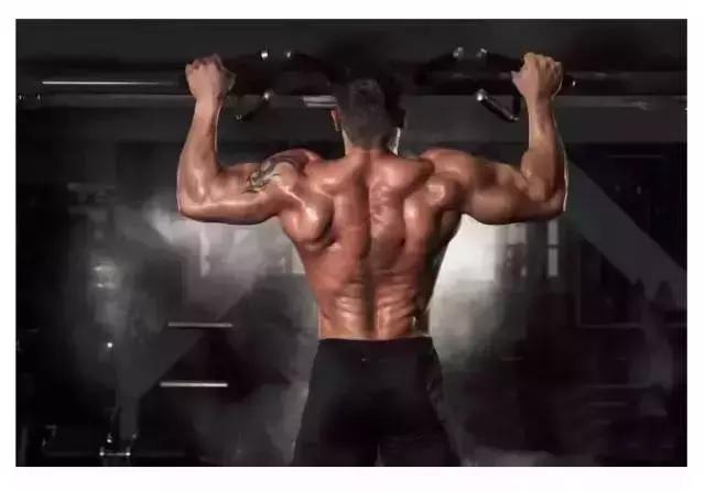 提升男性吸引力，肩部鍛煉也是重中之重！