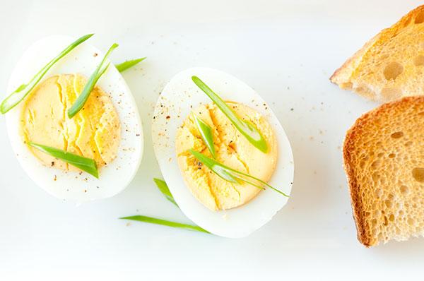 減肥1天只能吃1個蛋，還不能吃蛋黃？