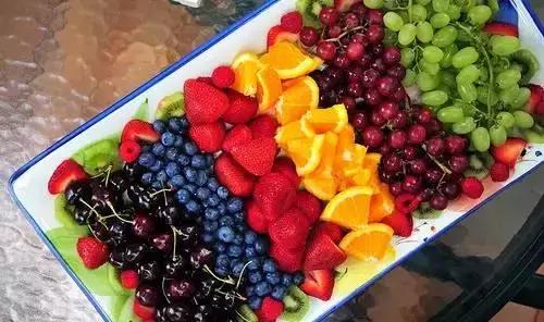 晚上光吃水果能減肥？別逗了？
