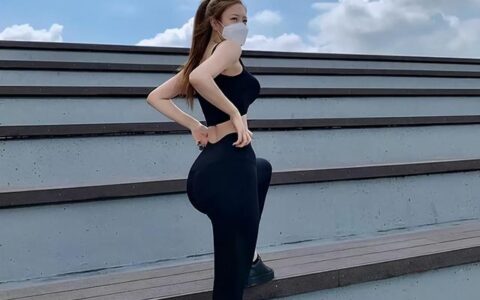 王思聰花2億未簽到的韓國女主播！纖腰翹臀馬甲線！完美腰身怎麼練成？