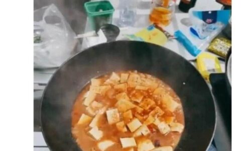 佟麗婭分享劇組伙食，體重僅86斤身材卻很有曲線