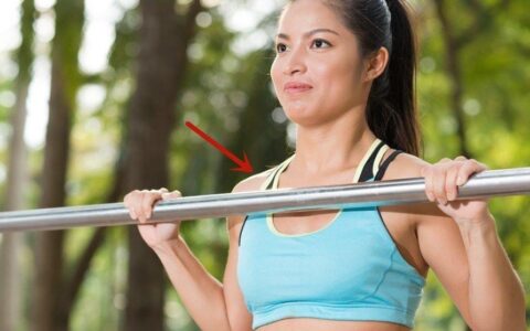 引體向上如何拉得更高？用3天循環方法訓練，完成標准動作更輕松