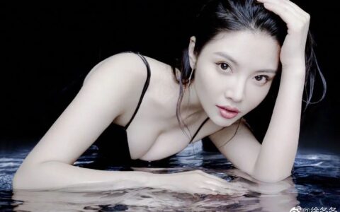 有種性感叫「大嫂」徐冬冬，這樣的身材你能頂多久？！
