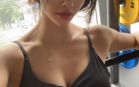 中國妹子三個月拿下比基尼冠軍，網友：是理想中妹子的完美身材了