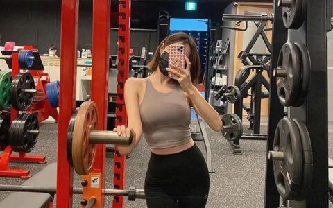 金惠美的身材,讓女生都表示:很羨慕，練起同款身材
