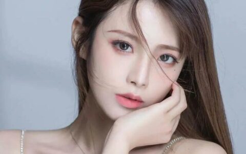 95後「上海理工校花」顏值靚、身材辣的健身女神獲百萬粉絲…