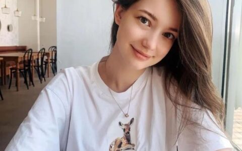 「俄羅斯赫本」走紅，25歲四國混血美女想嫁中國男生