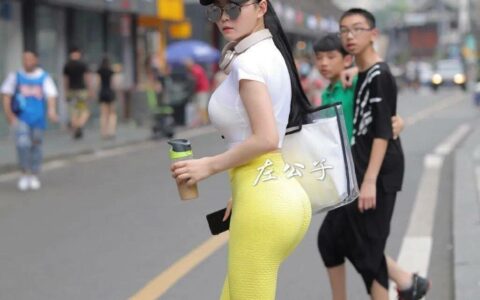 成都22歲健身女孩走紅，身材有致讓人羨慕！
