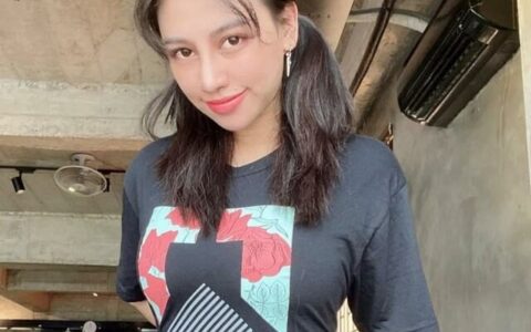 這位美女私教的身材，也太「哇塞」了吧，離不開健身的堅持