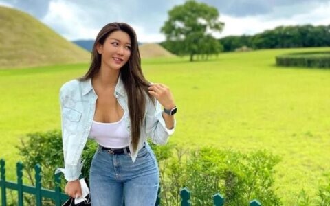 女人倒三角身材，會不會好看？看看這位韓國姑娘或許會有答案
