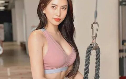 越南王祖賢，被粉絲們授予「越南最美的健身女孩」