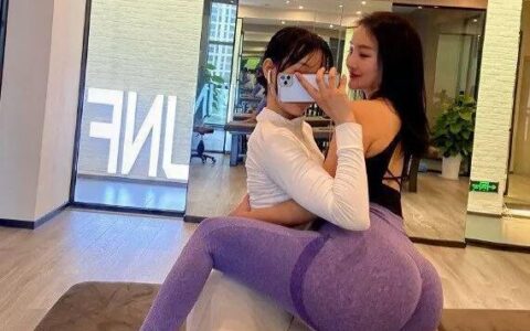 181CM成都小姐姐是一名教練兼職健身模特網友直呼要去上課!