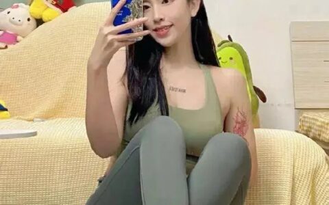 身材超棒容貌卻又甜美有加，健身，有付出就必定有收獲