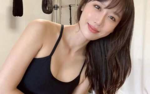 韓國專業普拉提教練，身材真的是太完美，極其符合亞洲審美！