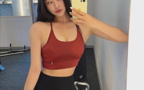 韓國女教練，顏值滿分身材你打分！