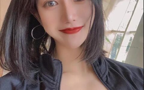 22歲成都萌妹曬健身照，大方展示優美曲線，網友：身高望塵莫及