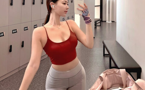 22歲健身小姐姐，顏值高身材好，勻稱有致，這身材讓人羨慕