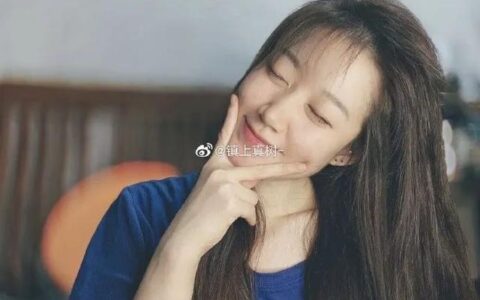 6塊腹肌的萌妹，全身上下看不到多餘的贅肉，又是多少女生的夢想~
