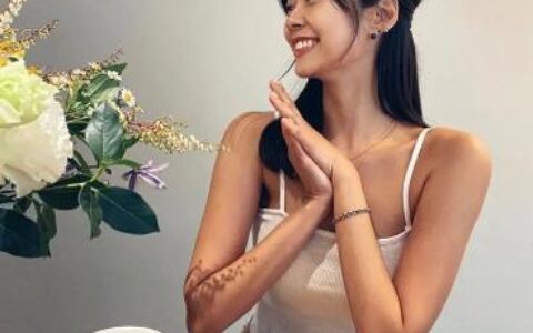 韓國女神金洙熙，從播音員轉行健身教練，細腰長腿身材太完美了