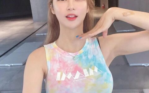 元氣少女顏值+性感撩人身材，是你心動的類型嗎？