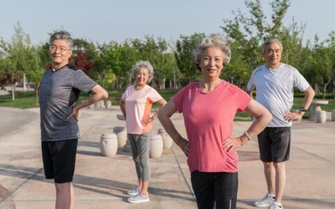為什麼總是建議中年人多健身？6個原因告訴你