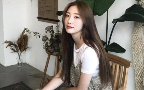 韓國00後女孩愛健身，長相甜美曲線S型，網友：顏值女神