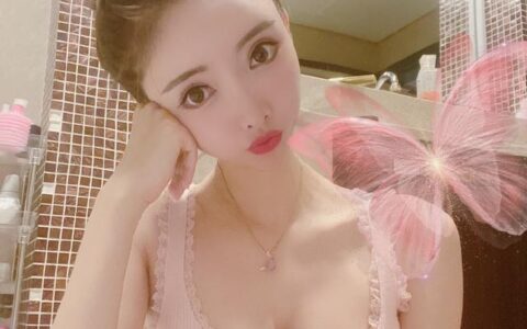 好看的女人，少不了練背，每天3個動作，像她一樣，擁有少女背