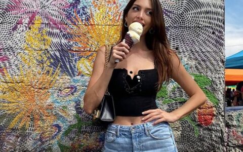 23歲邁阿密少女，精緻臉蛋，身材更完美，2款減脂湯吃出好身材