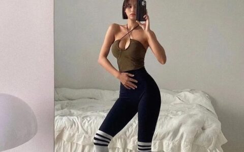 超辣誘惑力爆棚美女，一雙大長腿爆火網絡