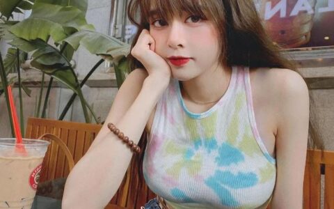 撐破牛仔褲的「人間水蜜桃」，到底有多撩，這樣的身材你愛了嗎