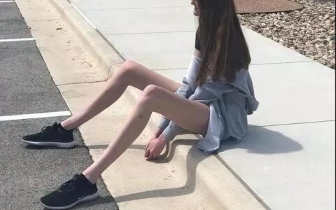 120斤健身女曬照片，顏值身材強烈反差，微胖身材真是yyds