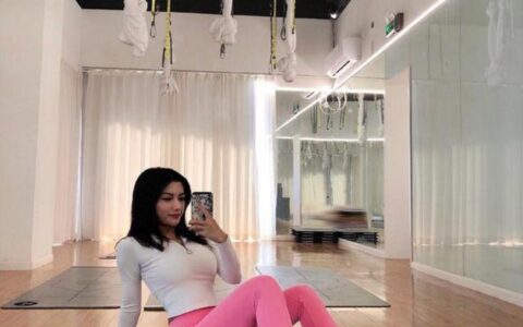 90後健身美女，s形曲線臀圍達到98cm，簡直就是人間尤物