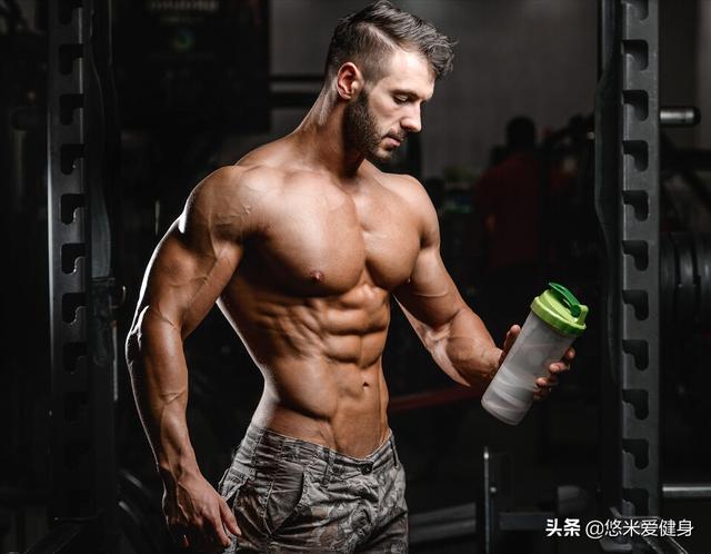 長期健身卻練不出肌肉，往往都有這4個原因，調整後提升增肌效果