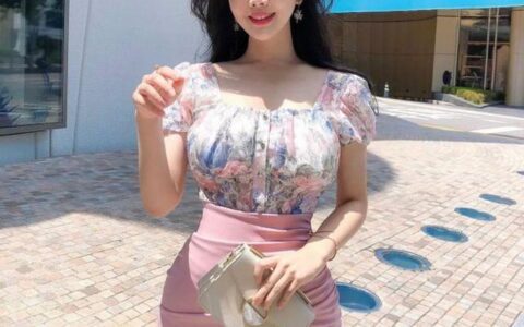 95後網店老闆娘健身塑形，給人視覺盛宴般的享受