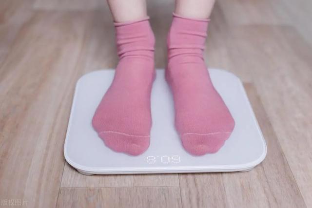 體重在100-130斤的微胖女生，該如何減肥？5個方法降低體脂率