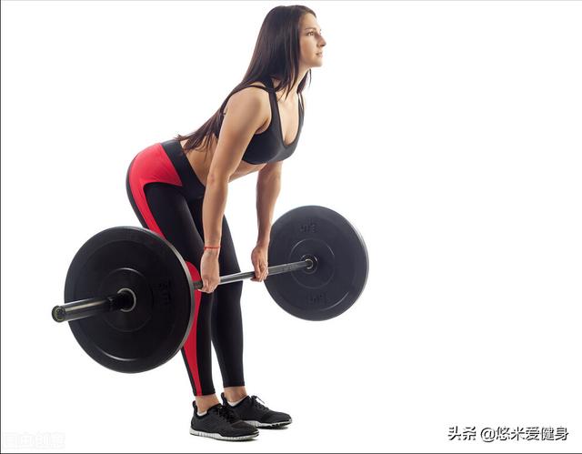 直腿硬拉的正確訓練方法，做好4個細節，完成標准動作更輕松