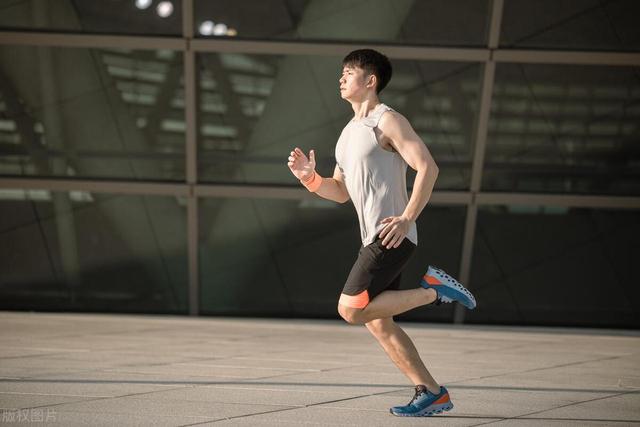 健身的人跟不健身的人對比，二者有什麼區別？從5個方面進行分析